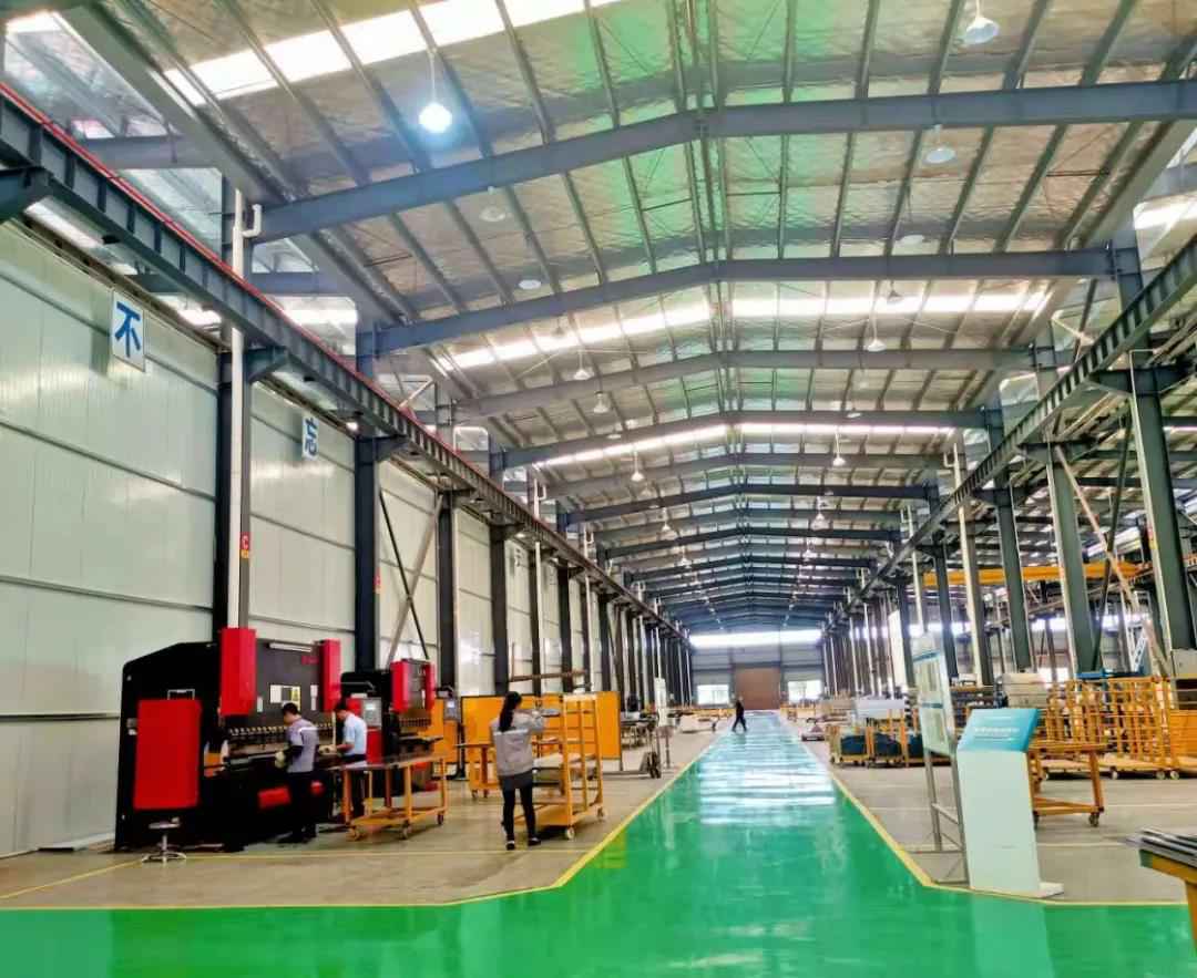 【开云手机站登录入口-开云(中国)湖南生产基地】热火朝天生产忙，高质高效产精品！​